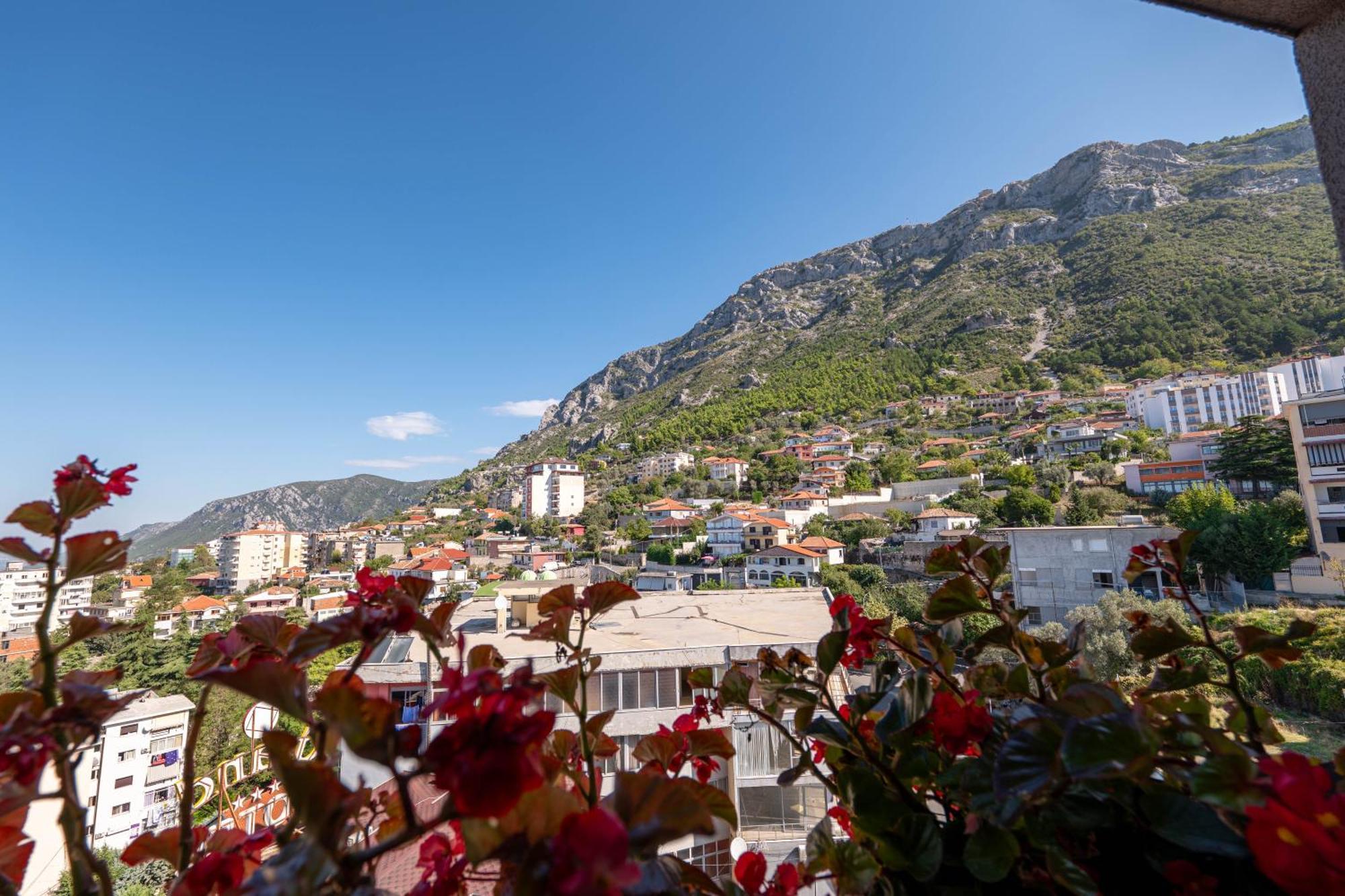 Hotel Dior Krujë 外观 照片