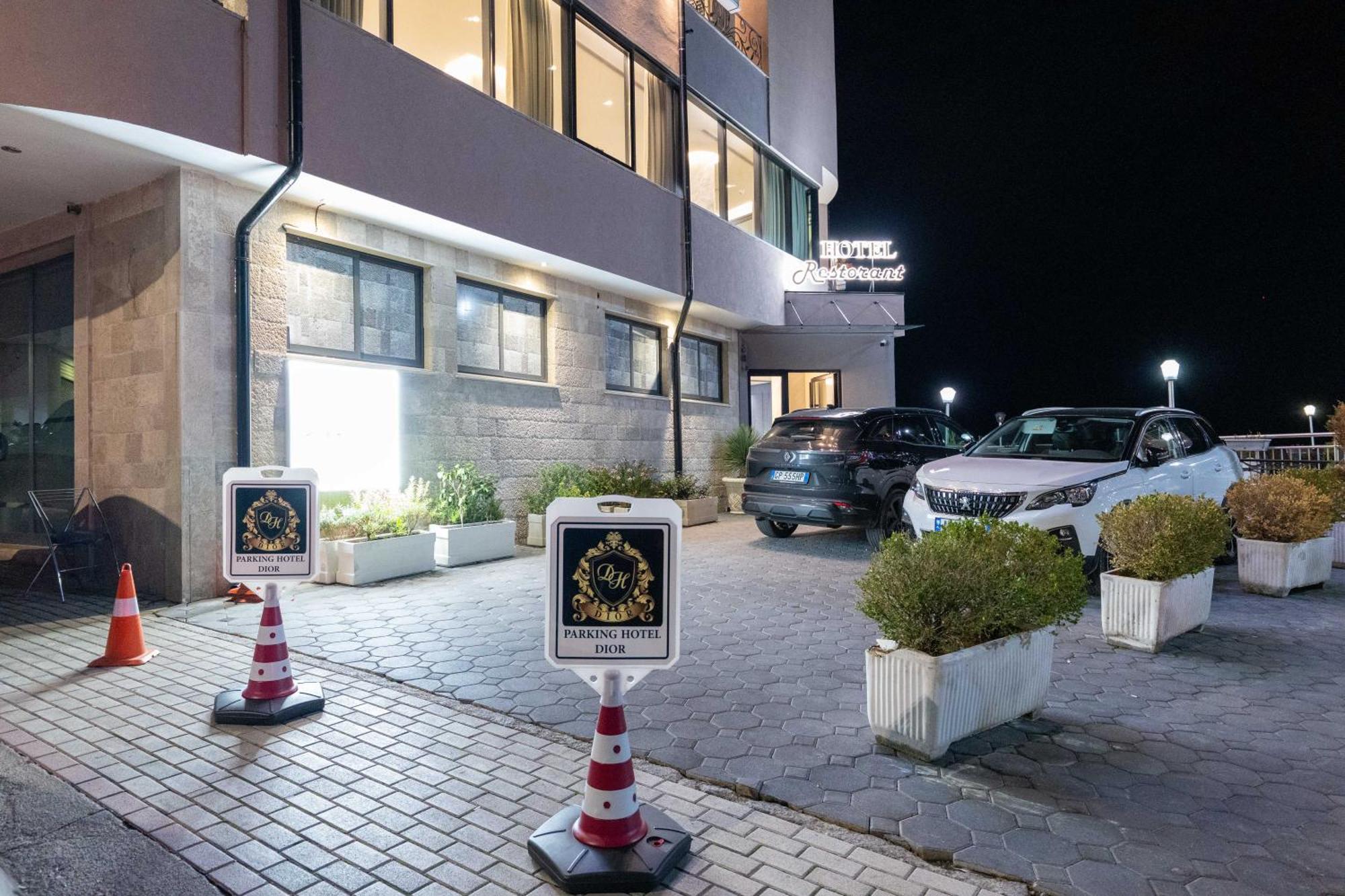 Hotel Dior Krujë 外观 照片