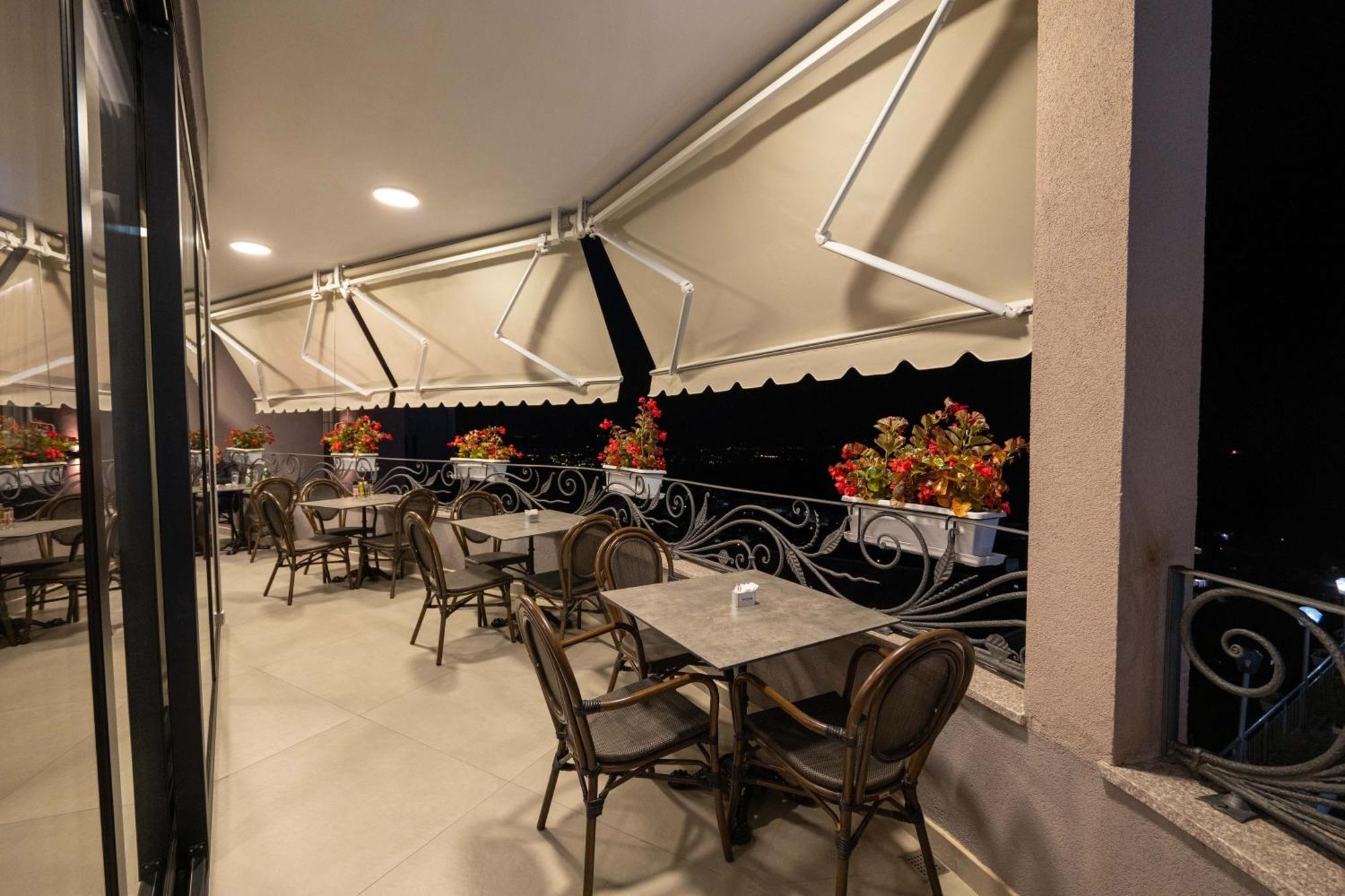 Hotel Dior Krujë 外观 照片