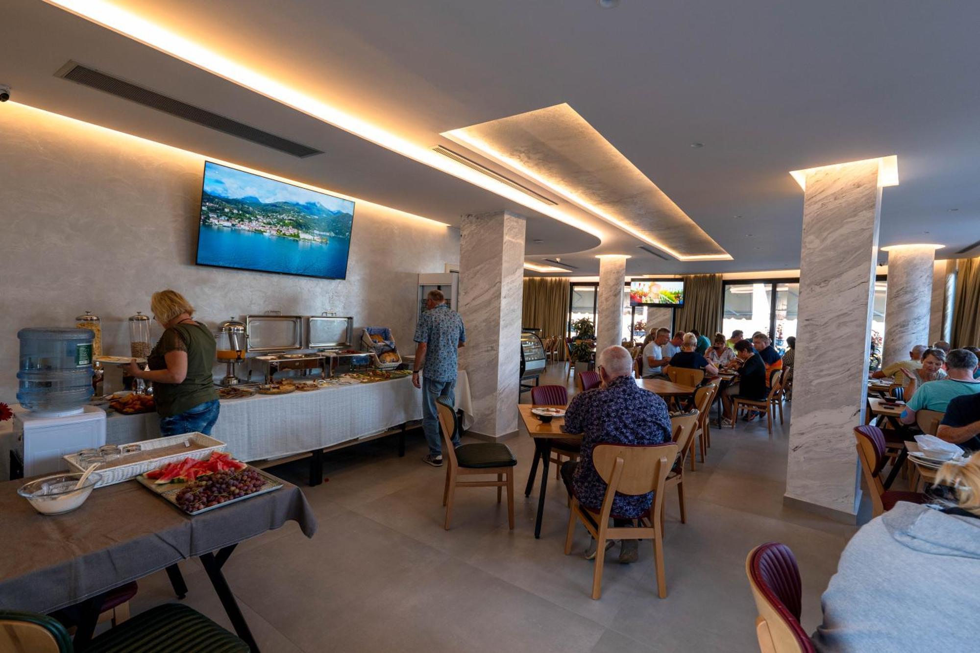 Hotel Dior Krujë 外观 照片