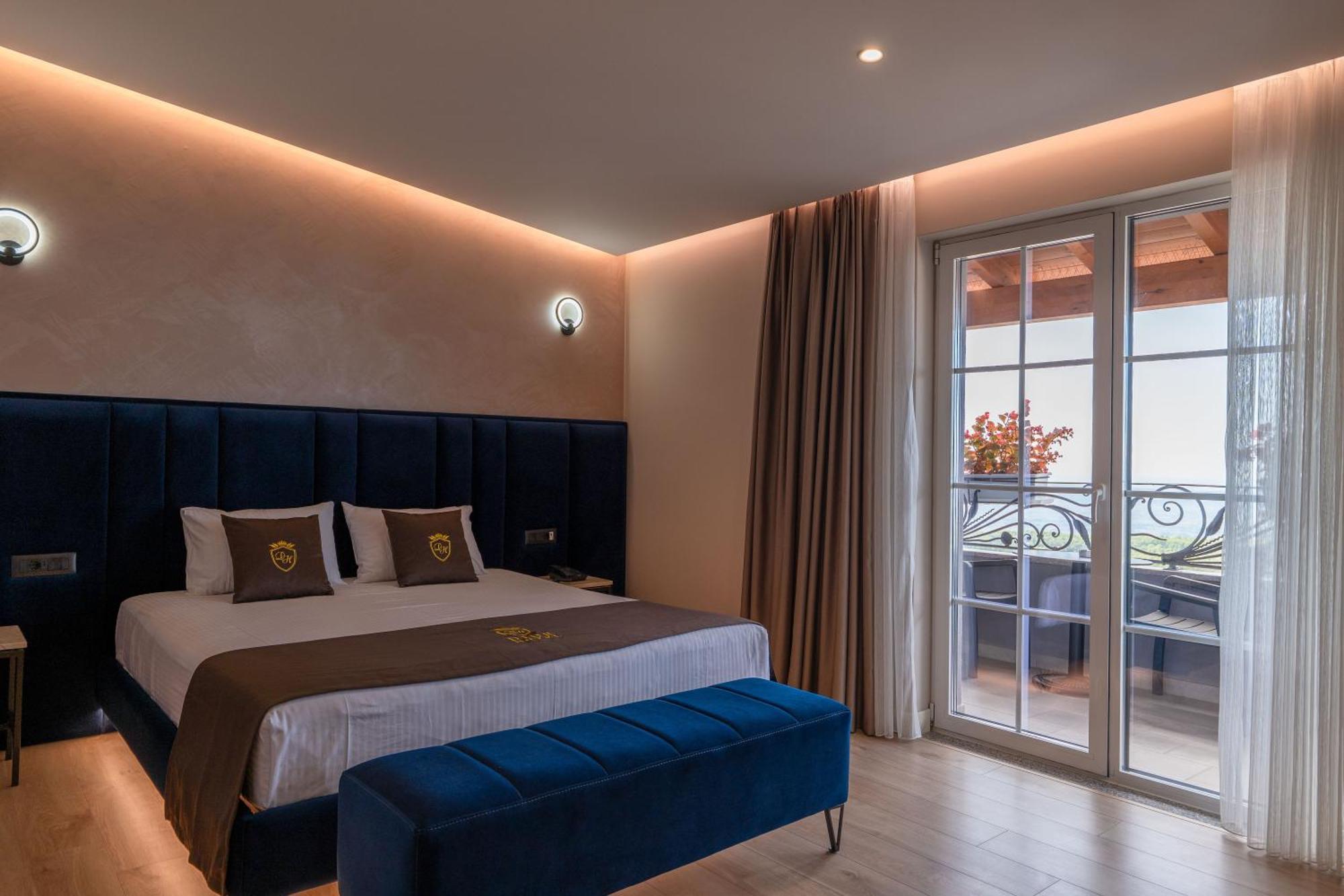 Hotel Dior Krujë 外观 照片
